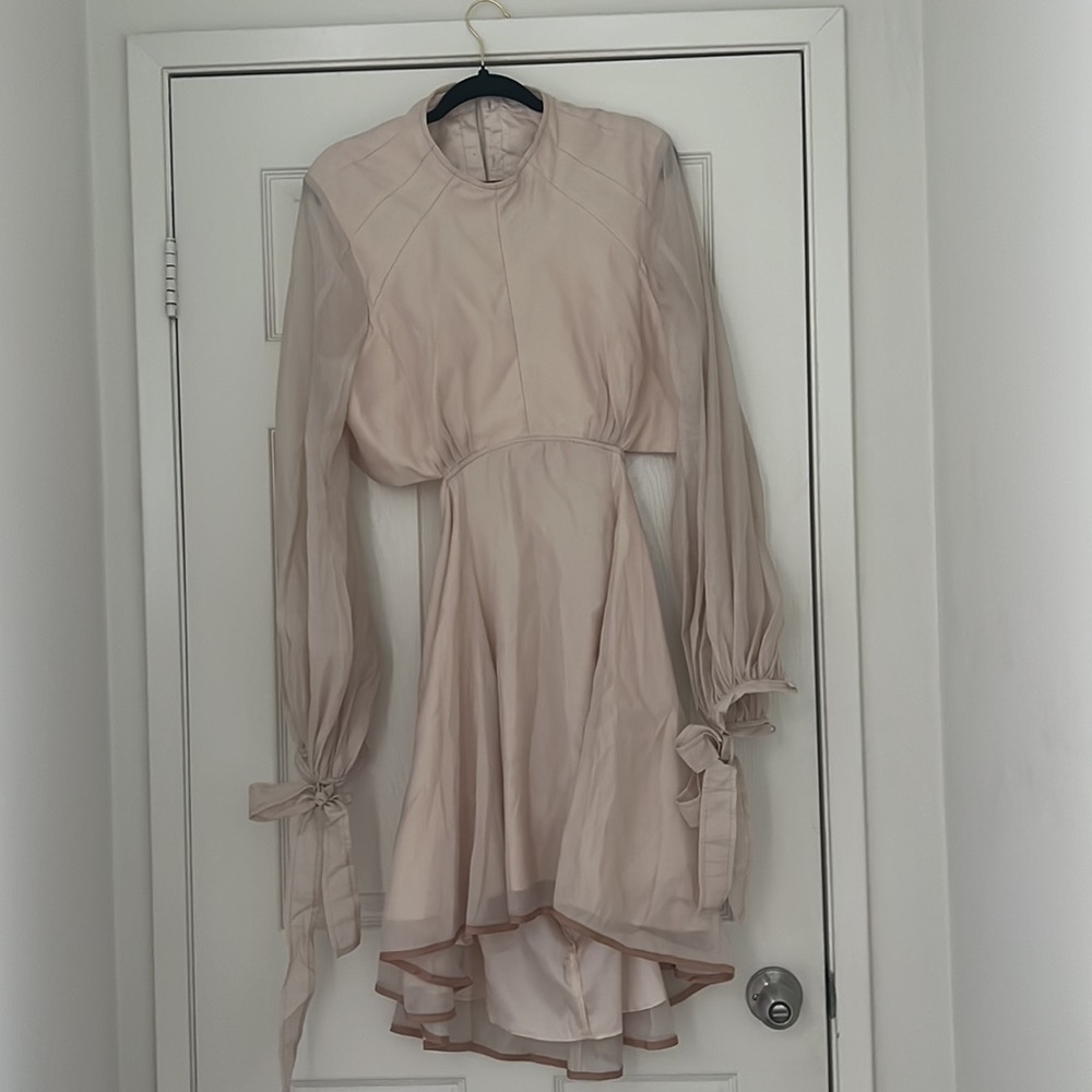 ASOS DESIGN voile mini dress with Blouson Sleeve and cuff tie detail - Picture 5 of 6
